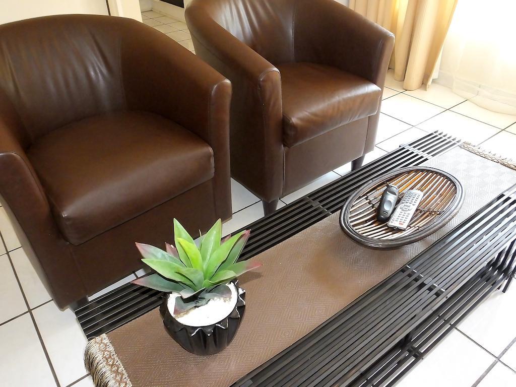 Sunshine Self Catering Apartment Mbombela Room photo
