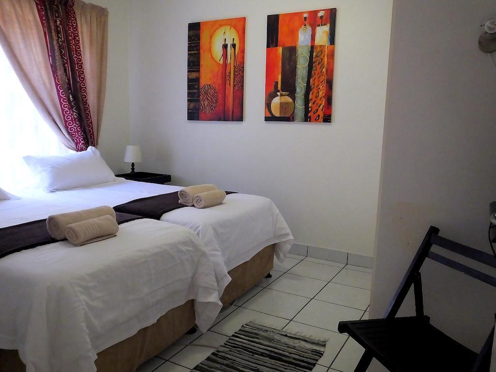 Sunshine Self Catering Apartment Mbombela Room photo