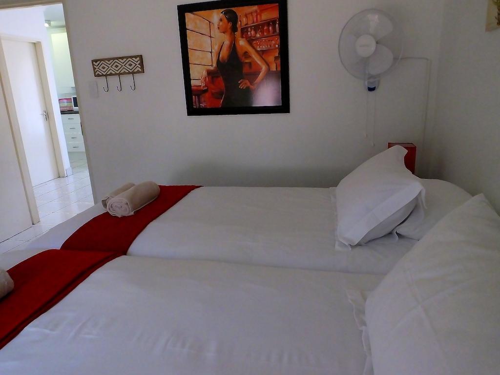 Sunshine Self Catering Apartment Mbombela Room photo