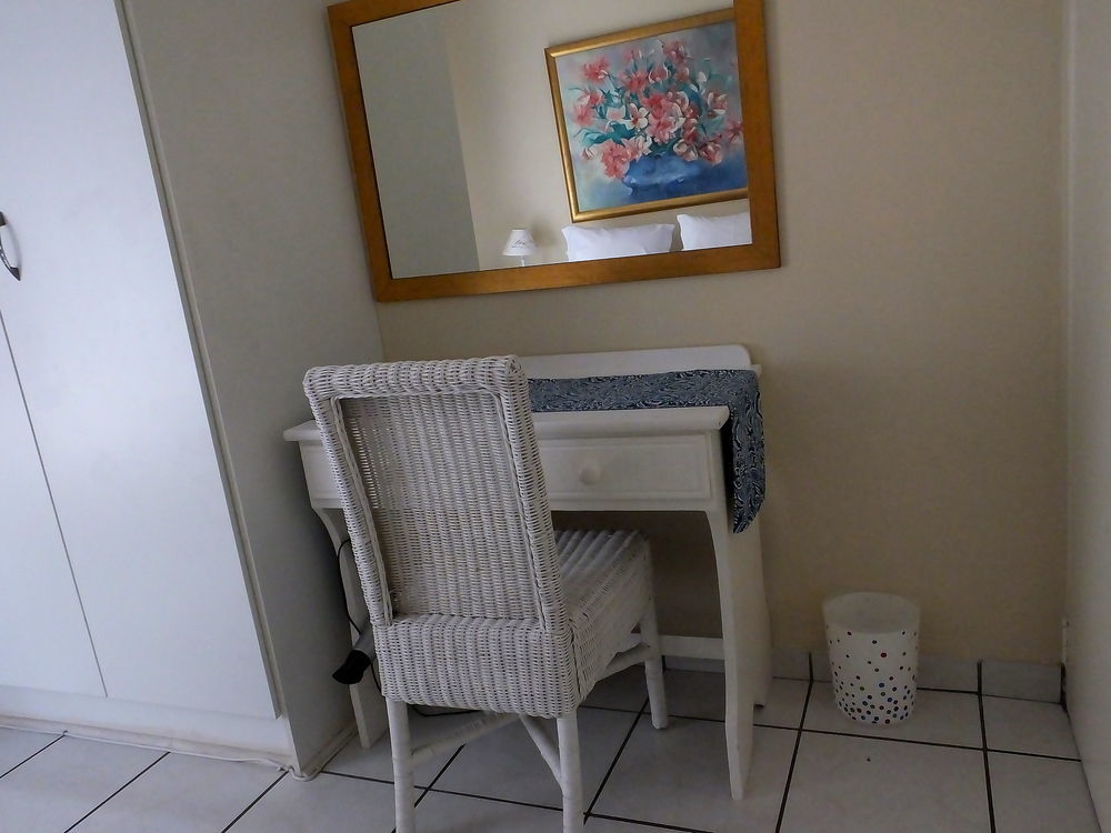 Sunshine Self Catering Apartment Mbombela Exterior photo