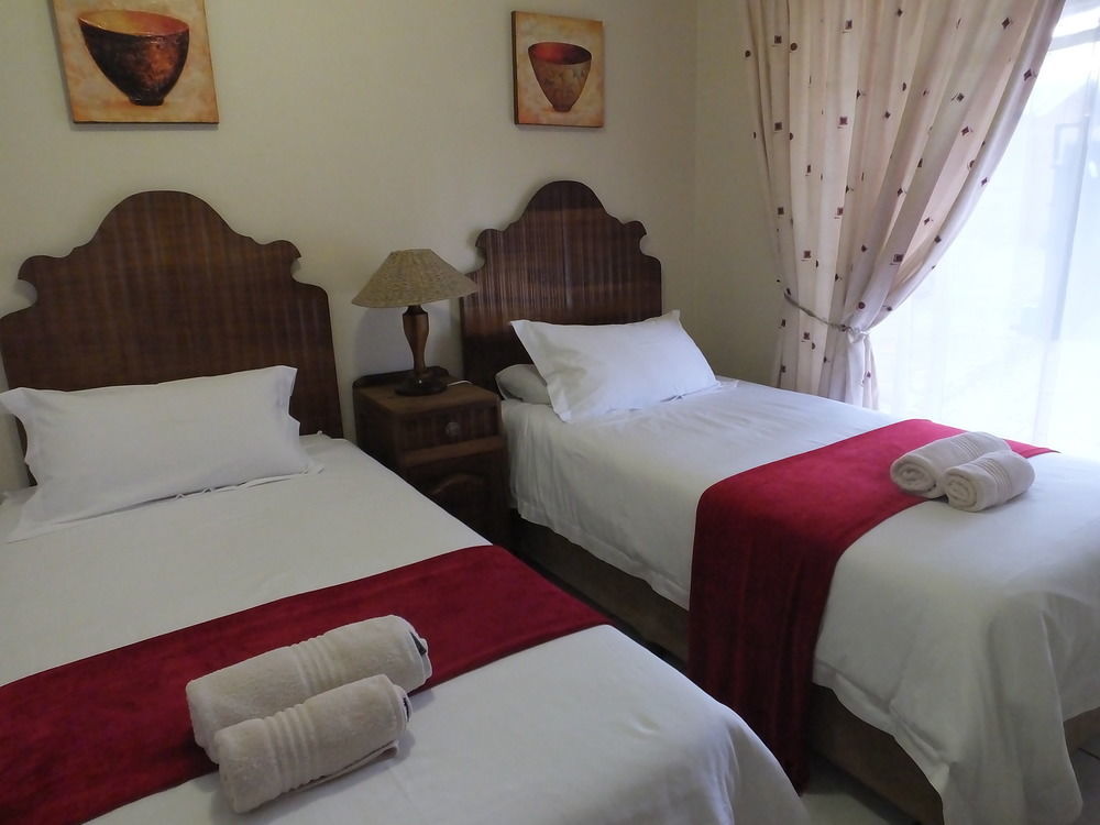 Sunshine Self Catering Apartment Mbombela Exterior photo